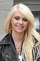 taylor momsen smiles sweetly 01
