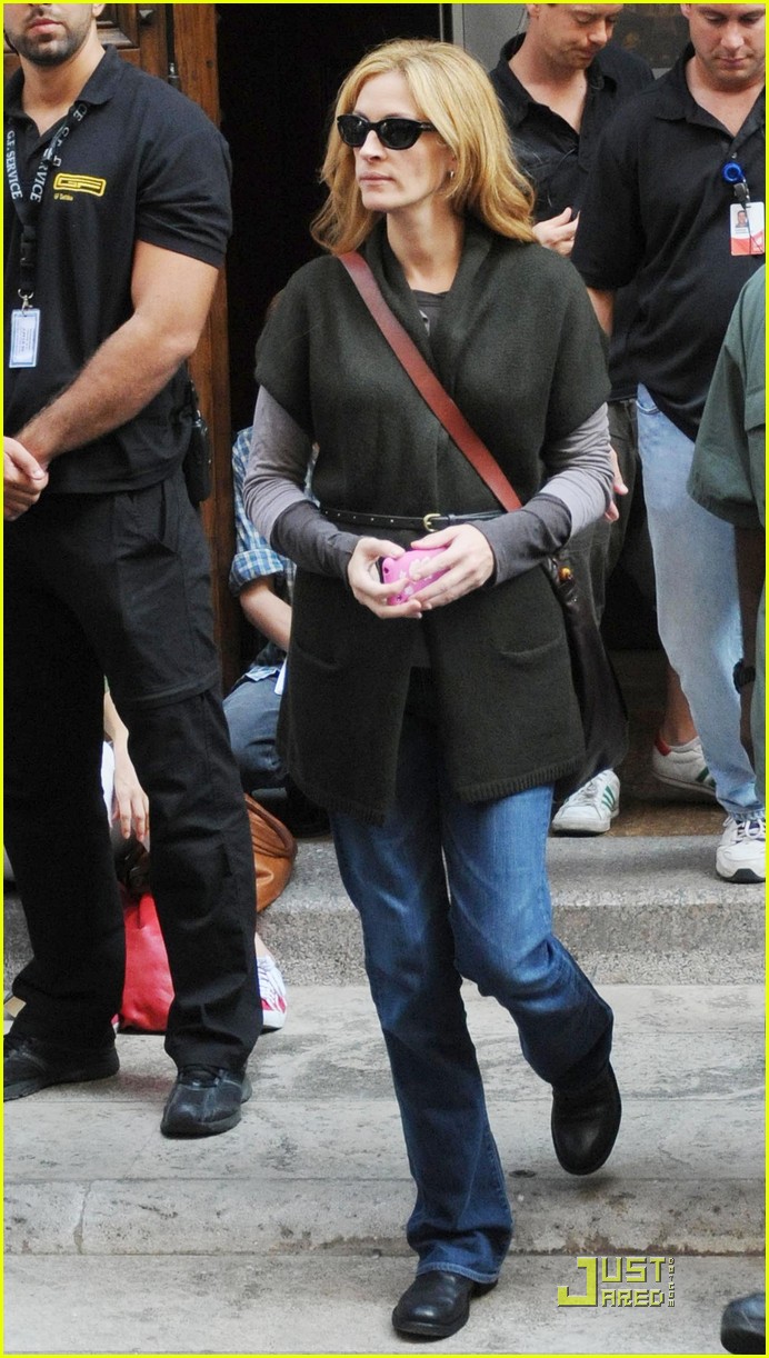 Julia Roberts Eat, Pray, Love Photo 2177171 Julia Roberts Photos