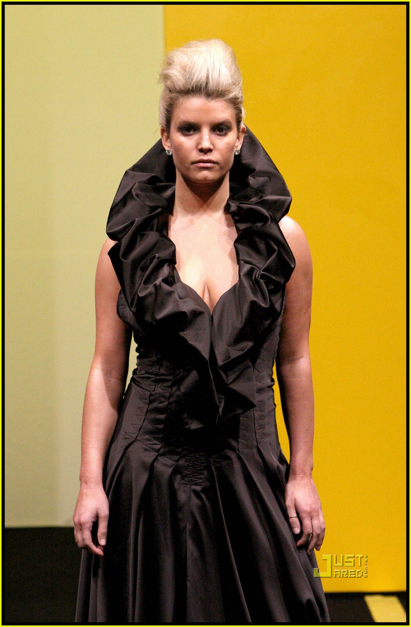 Jessica Simpson Catwalk Queen Photo 2185932 Jessica Simpson Photos