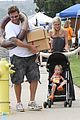 tori spelling frequents the flea market 06