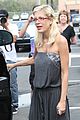 tori spelling frequents the flea market 09