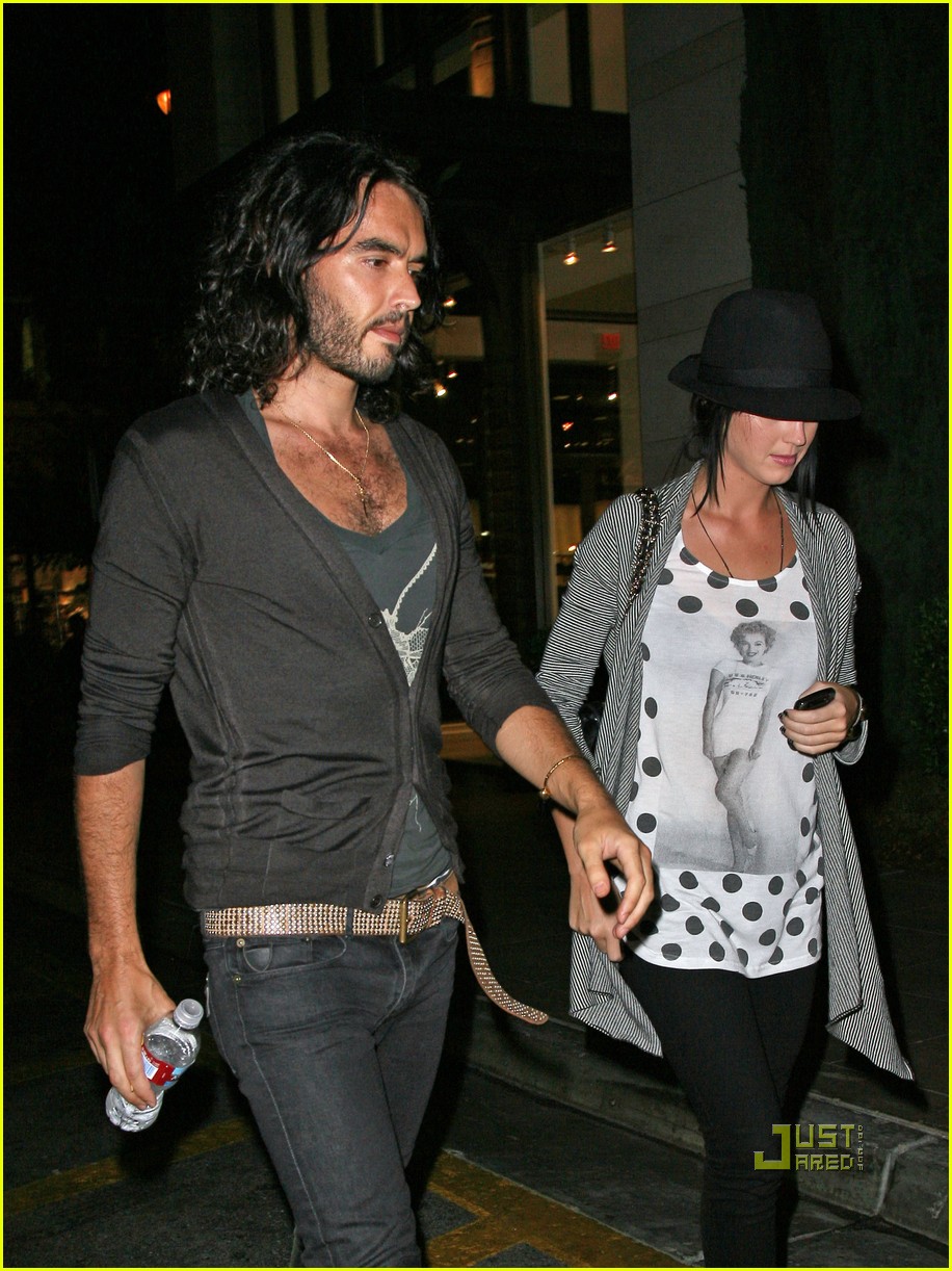 katy perry russell brand the grove 03