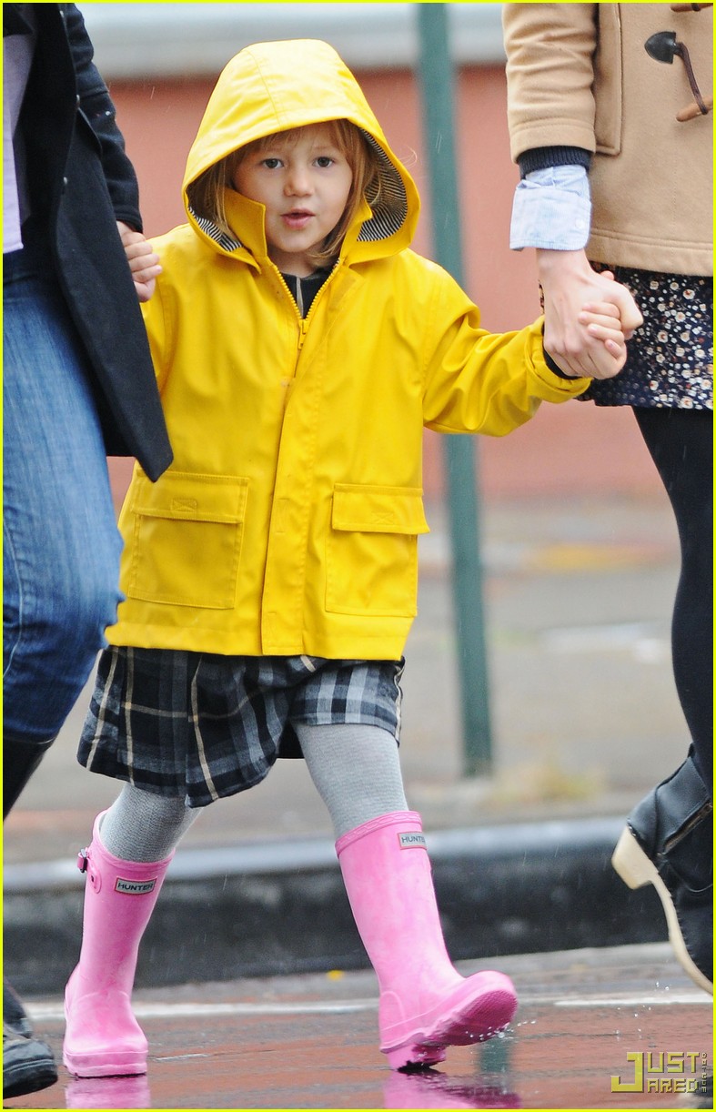 Matilda Ledger Brightens A Dreary Day Photo 2317571 Matilda Ledger(02)