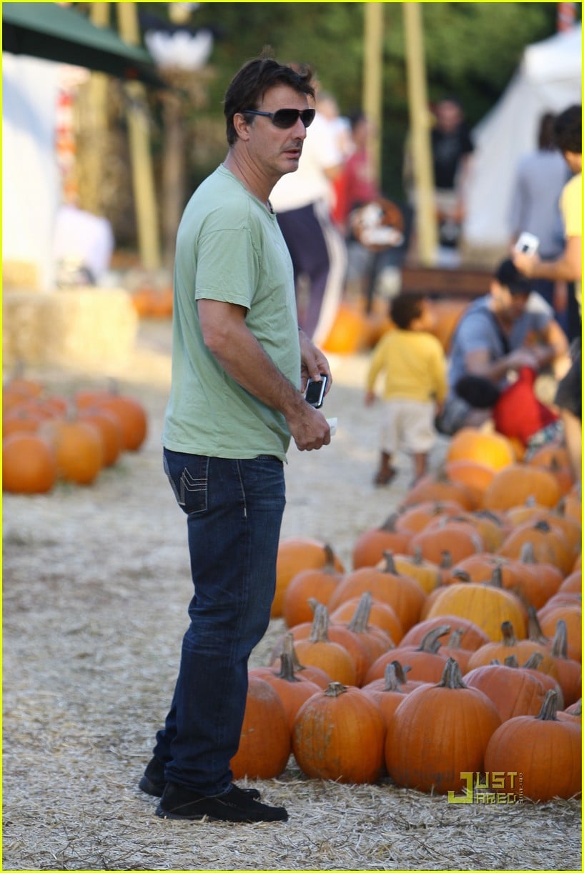 Chris Noth Pumpkin Picking With Orion! Photo 2312351 Celebrity