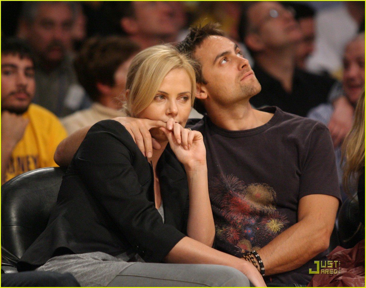 charlize theron stuart townsend love the lakers 062319681