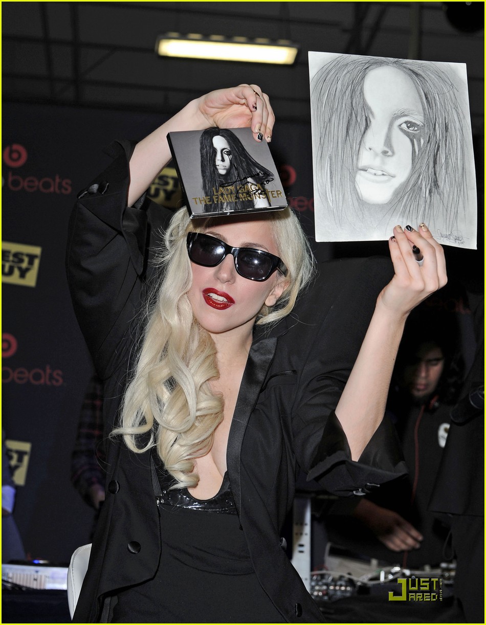 lady gaga the fame monster 04