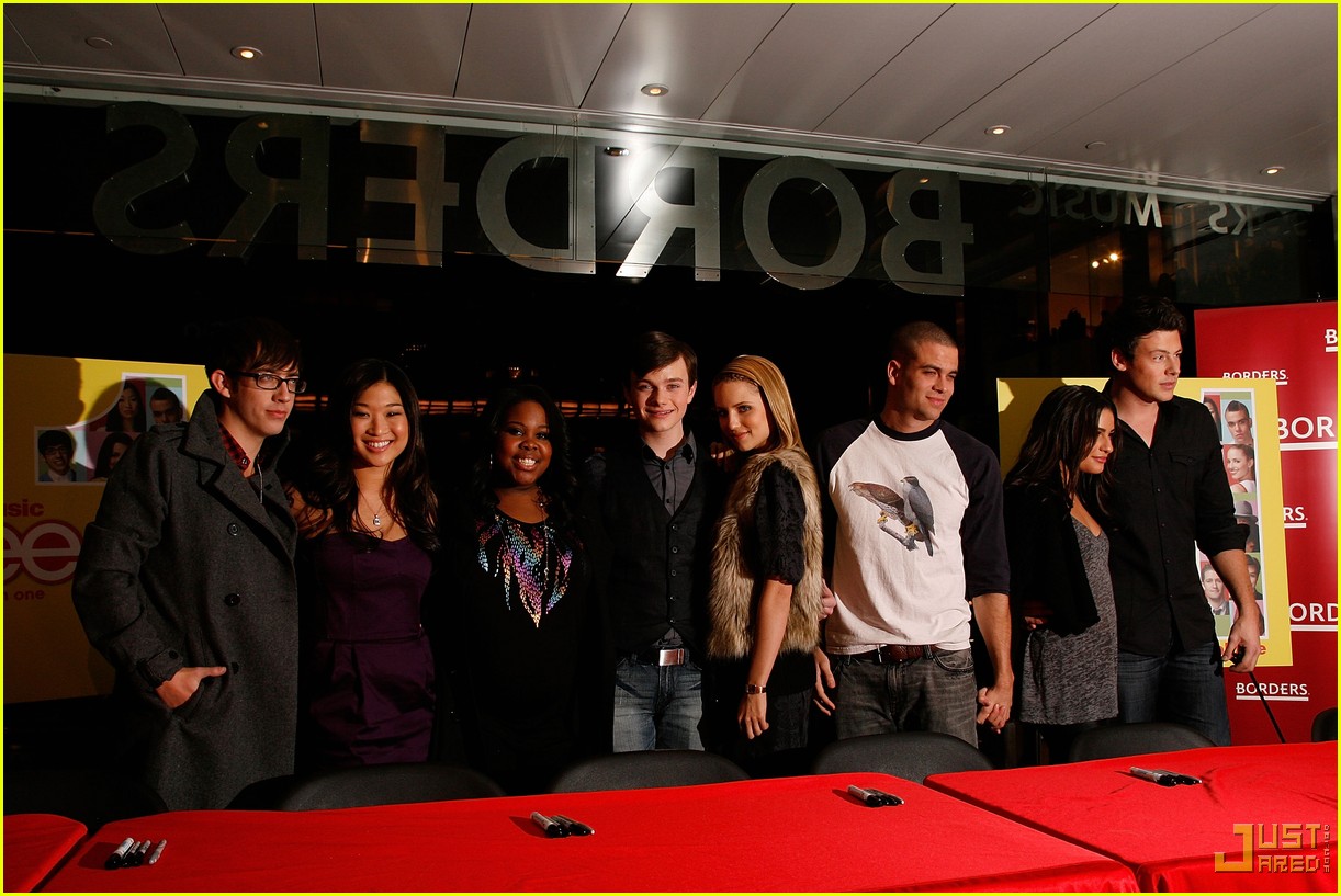 glee cast autograph signings 24