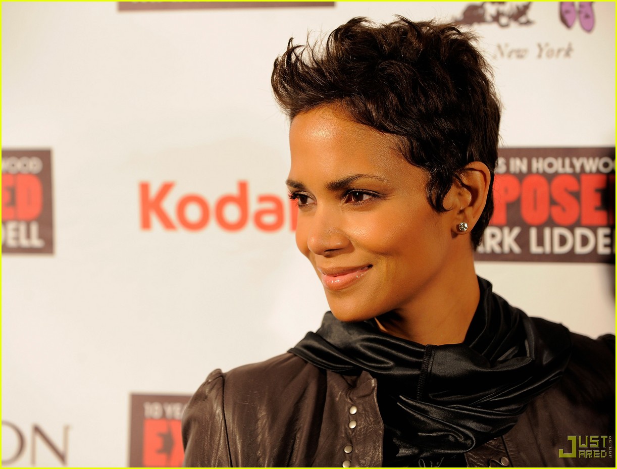 Halle Berry Hosts An Evening of Awareness: Photo 2363472 | Halle
