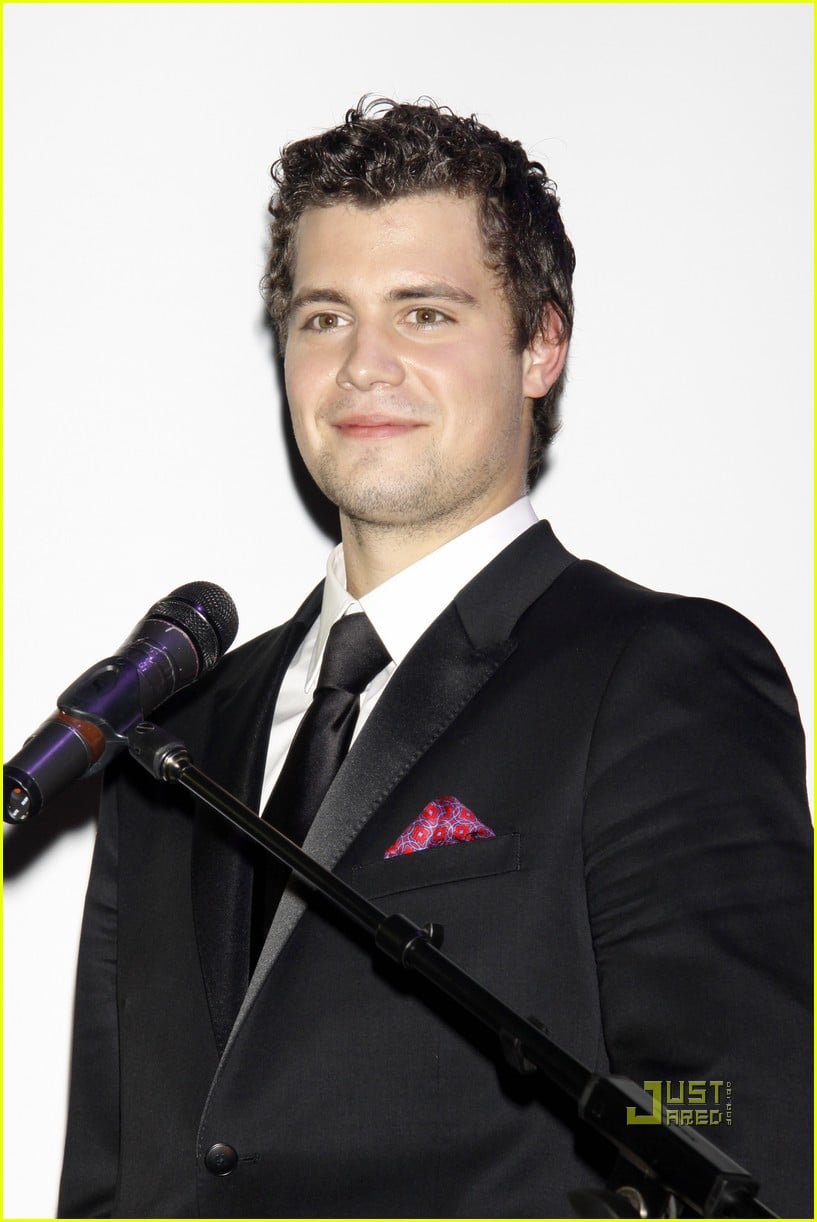 Levi Johnston to Jon Gosselin You're A Good Guy! Photo 2352771 Jon