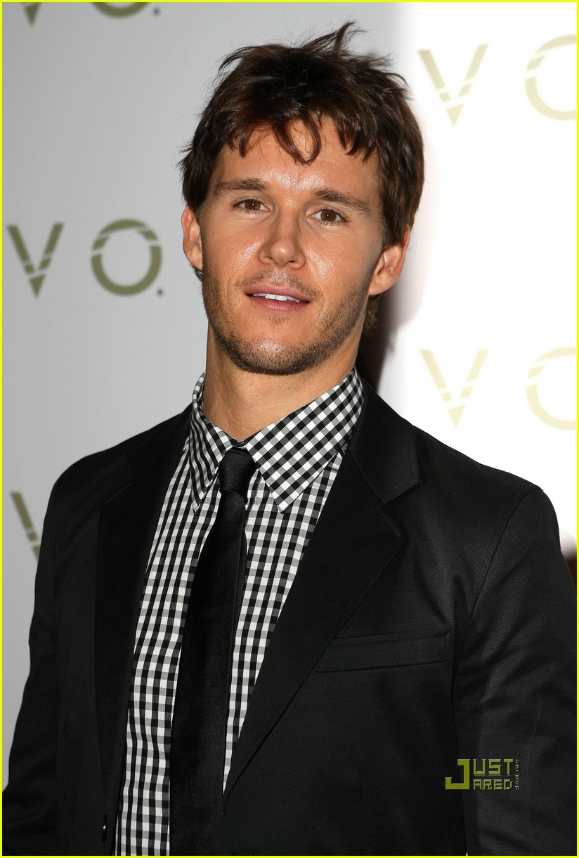 Ryan Kwanten: Las Vegas Birthday Celebration!: Photo 2387441 | Ryan