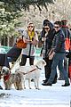 zac efron plays with dogs aspen 05