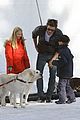 zac efron plays with dogs aspen 15