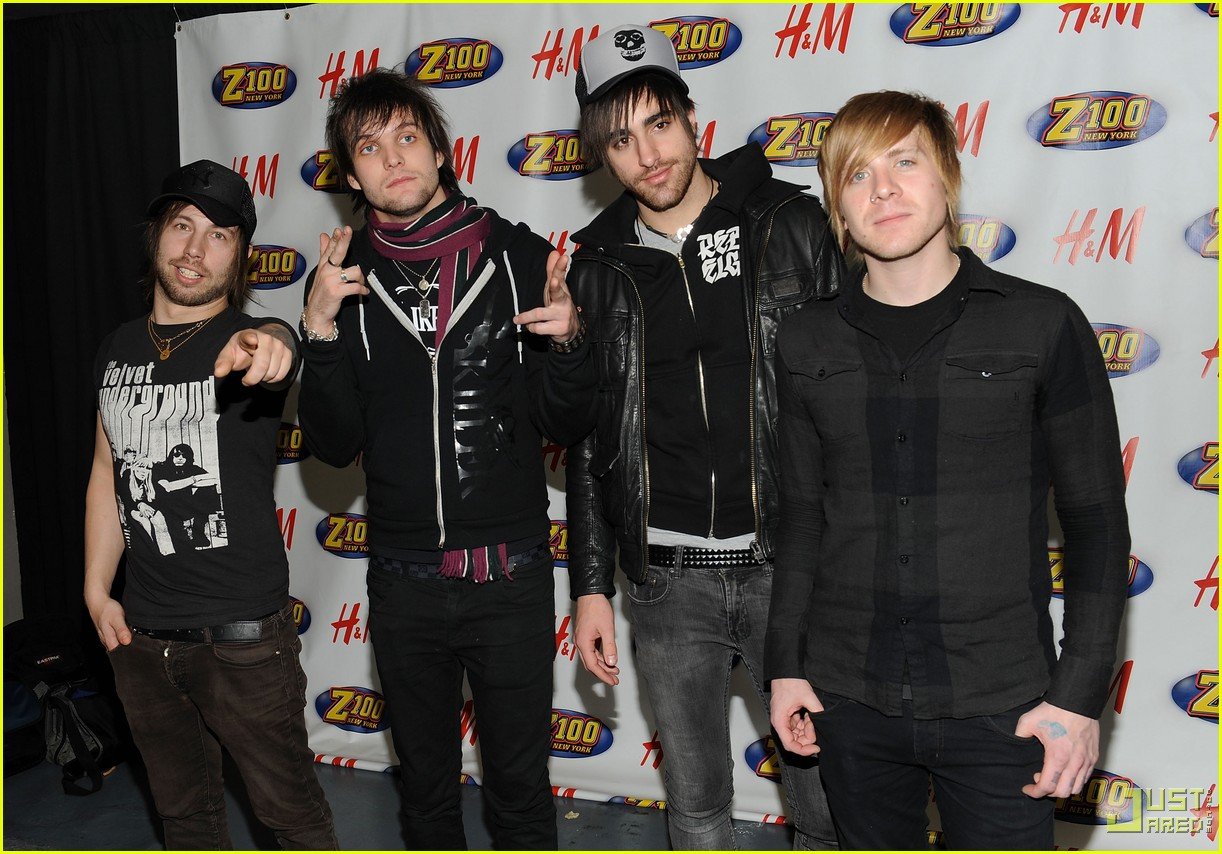 Boys Like Girls Know That 'Two Is Better Than One': Photo 2401491 | Boys  Like Girls, Taylor Swift Photos | Just Jared: Entertainment News, image size:1222x854