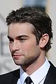 chace crawford 2010 golden globes red carpet 04