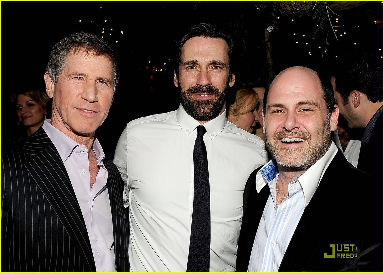Mad Men Wins Top Honors, Jon Hamm Still Bearded Photo 2409857