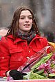 anne hathaway hasty pudding parade 04