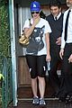 katy perry leaves medical building 03