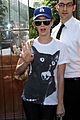 katy perry leaves medical building 05