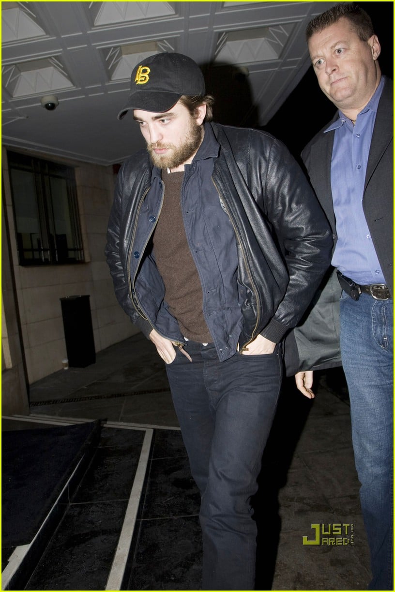 Robert Pattinson Has Hope for Haiti Photo 2410784 Robert Pattinson