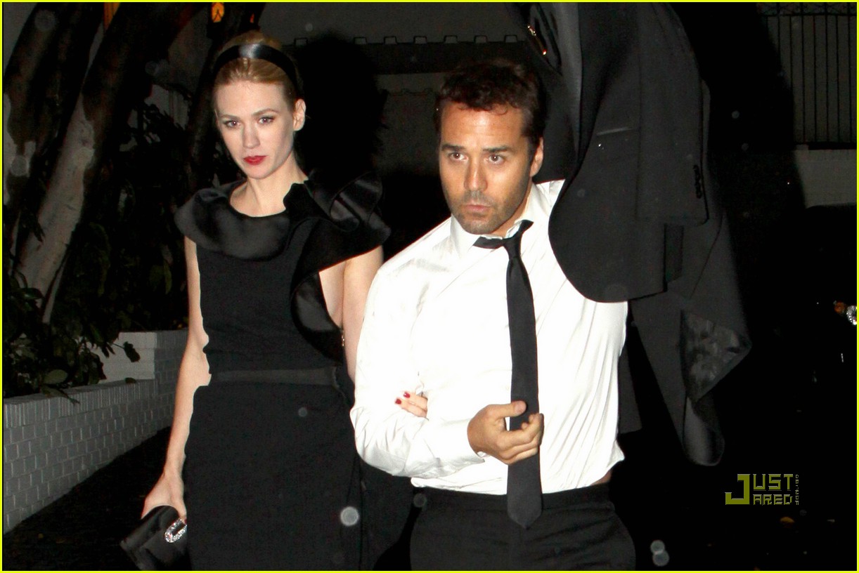 jeremy piven january jones after 2010 golden globes arm in arm 022410064