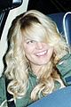 jessica simpson gets more color and curls 05