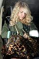 jessica simpson gets more color and curls 16
