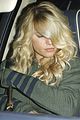jessica simpson gets more color and curls 23
