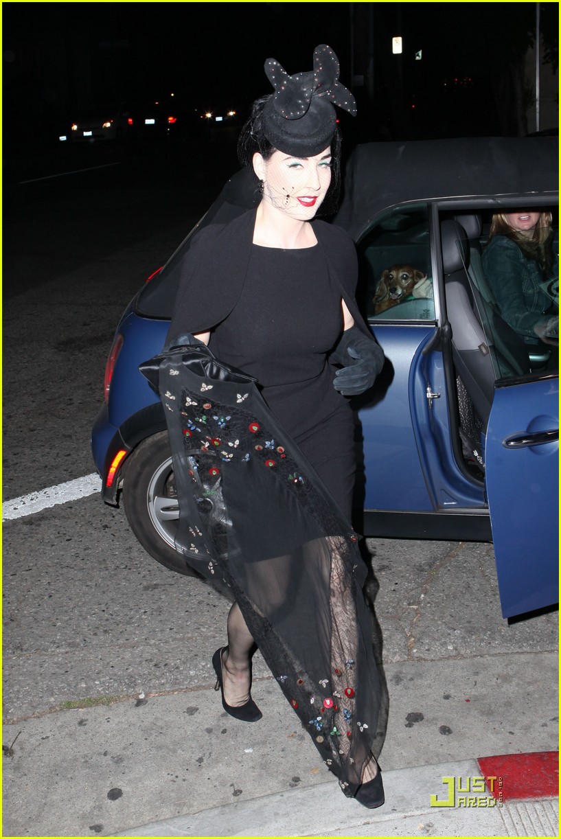 dita von teese visits the daily planet bookstore 222406721
