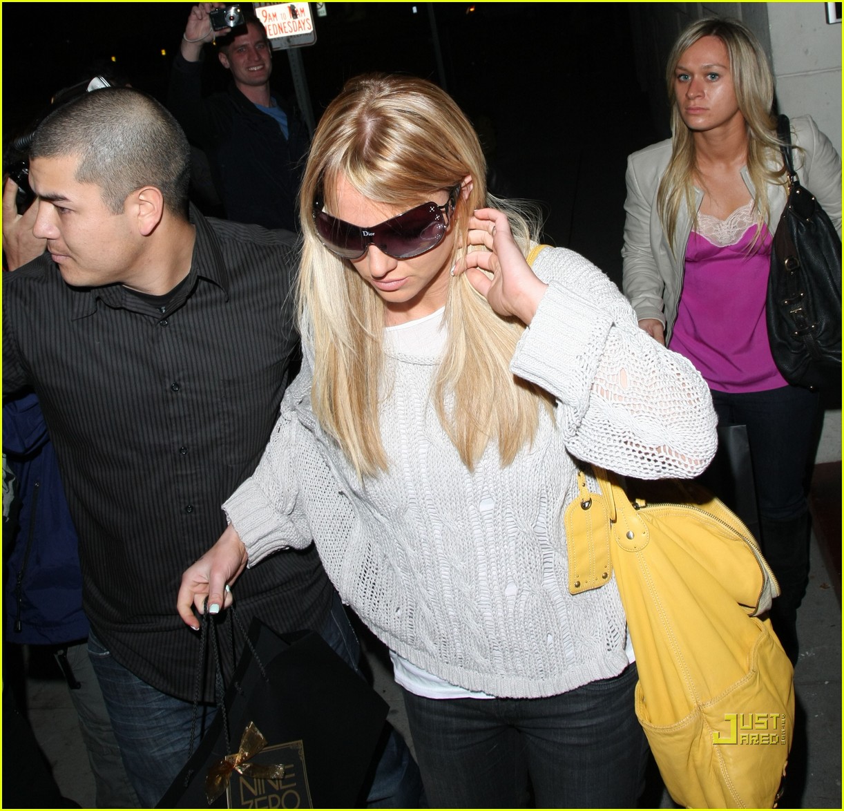 New Britney Spears Album? No June Release Date! Photo 2430743