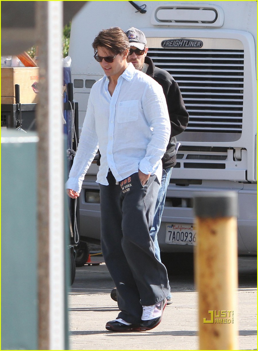 tom cruise knight and day sweatpants 042427299
