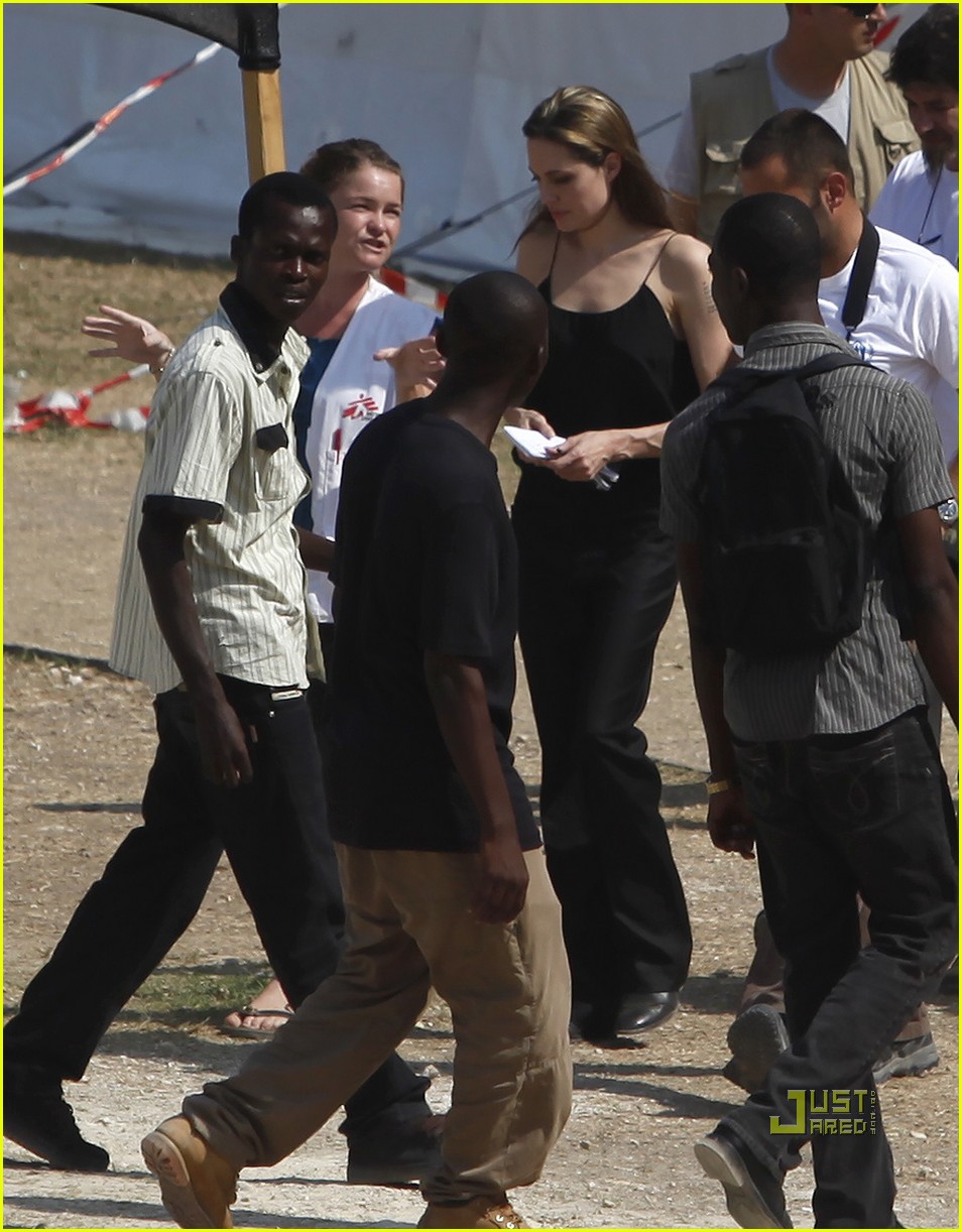 Angelina Jolie Visits Haiti, Cheered On By Kids Photo 2426762