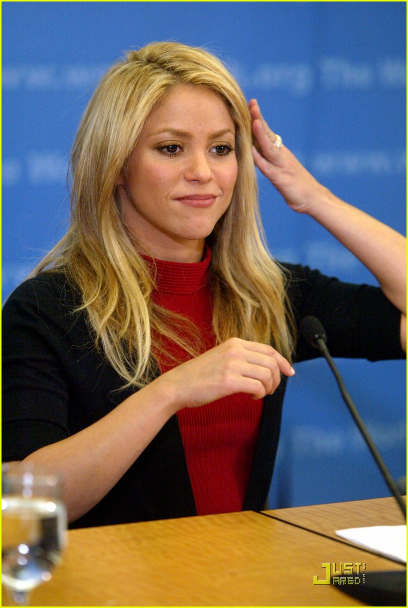shakira launches the early childhood initiative 03