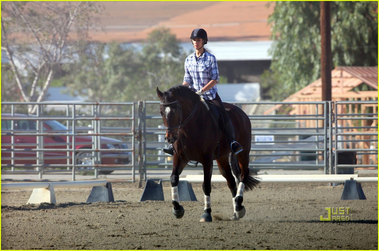 leona lewis horseback riding 14