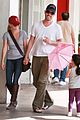 reese witherspoon jim toth holding hands 01