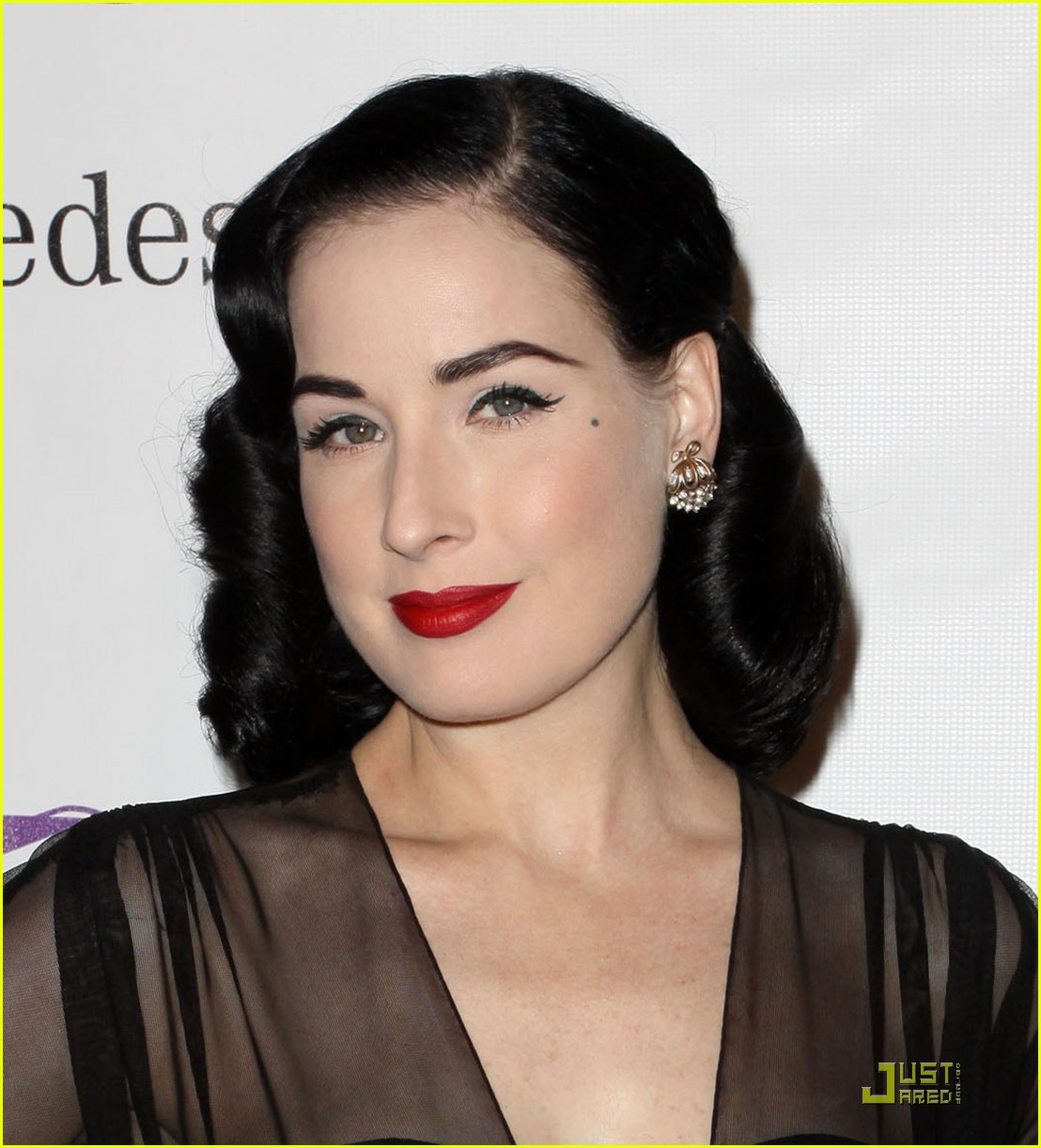 Dita Von Teese L.A. Antique Show Photo 2444601 Dita Von Teese