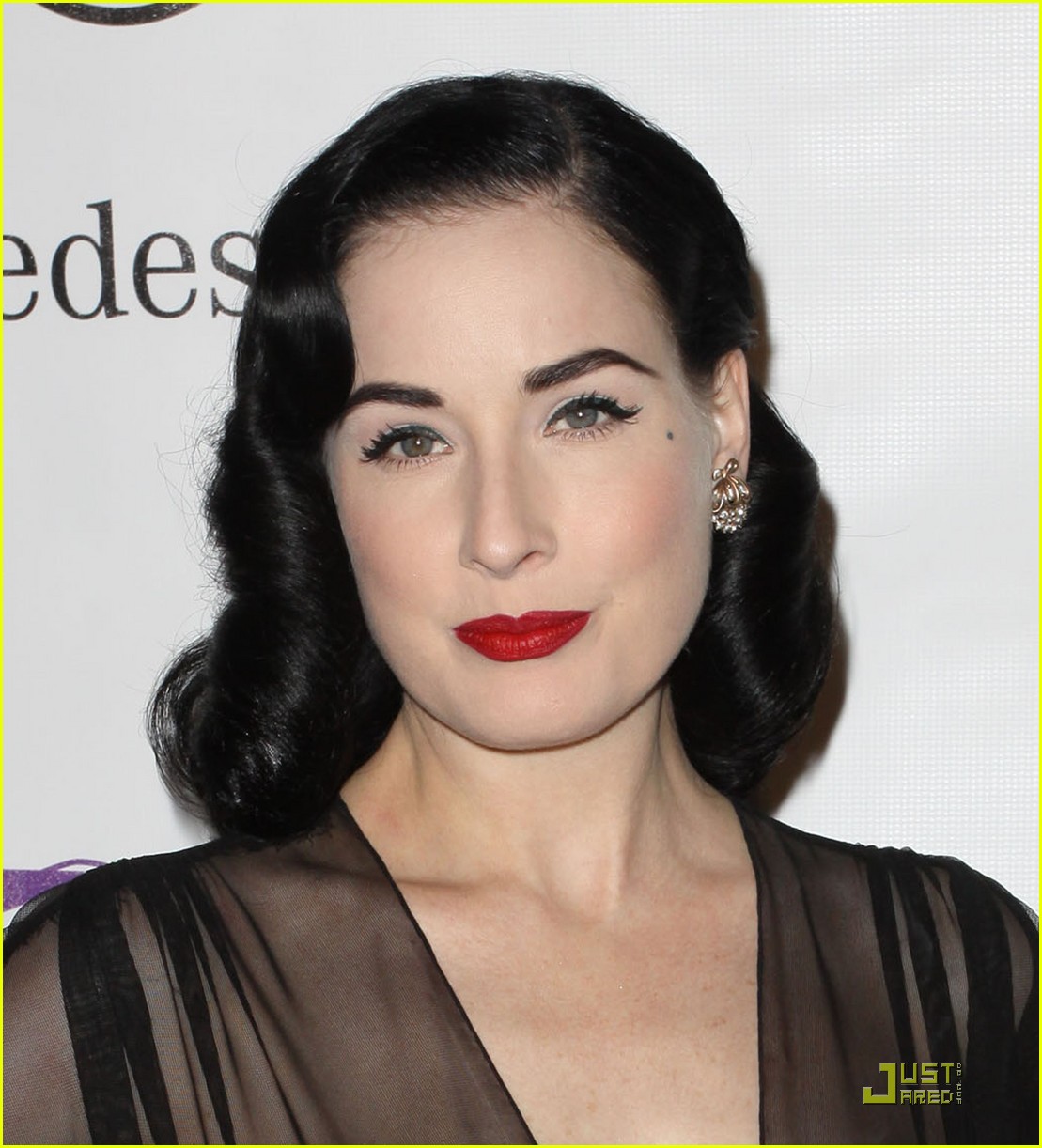 Dita Von Teese L.A. Antique Show Photo 2444605 Dita Von Teese