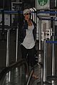 halle berry lax airport 02