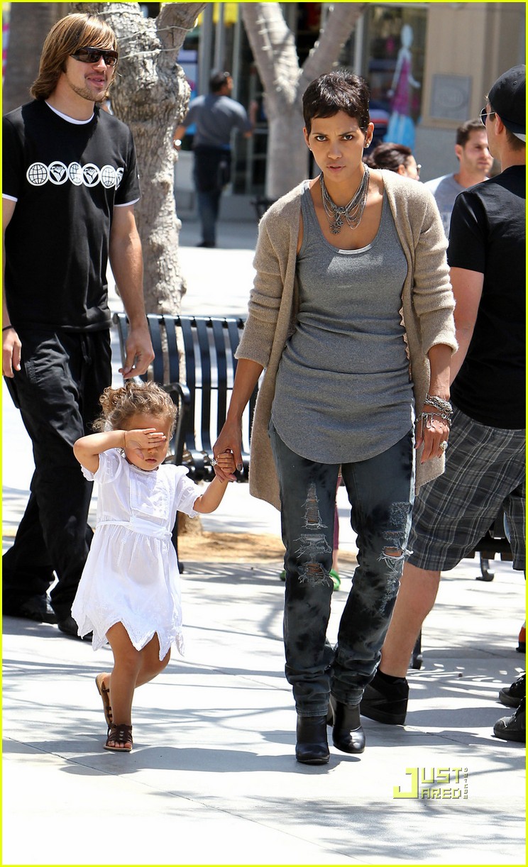Halle Berry Mother's Day with Nahla! Photo 2449107 Celebrity Babies