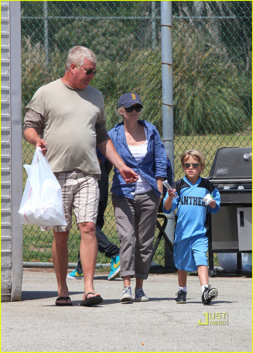 reese witherspoon jim toth deacon soccer game 122448952