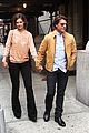 tom cruise katie holmes holding hands nyc 09