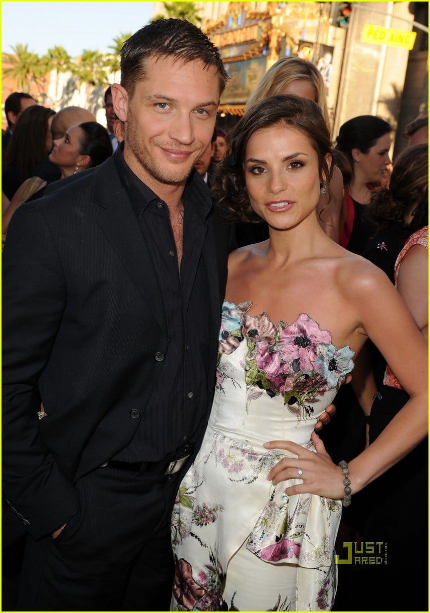 Tom Hardy: Inception Premiere with Charlotte Riley! : Photo 2466061