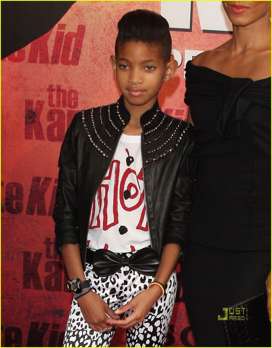 willow smith painted ear outline 142468967