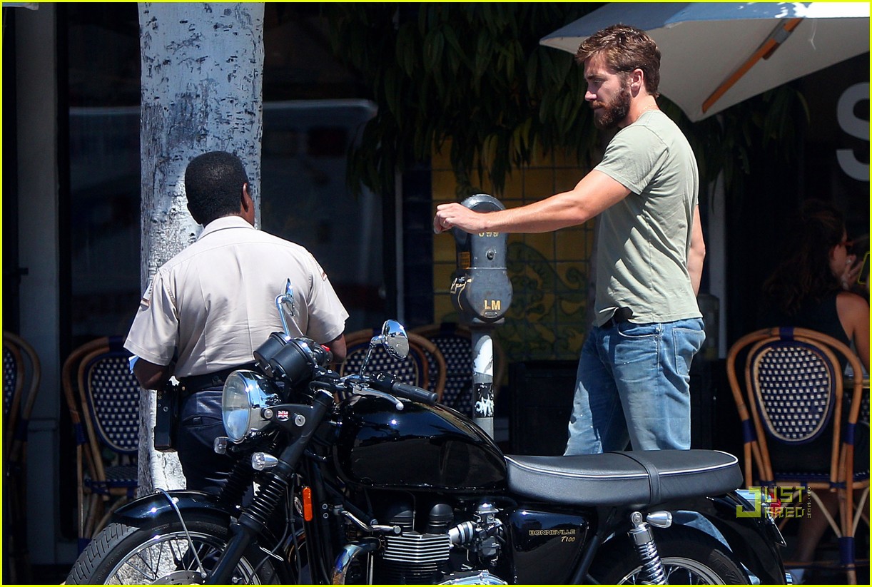 Jake Gyllenhaal Motorcycle at Midi! Photo 2473611 Jake Gyllenhaal