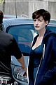 anne hathaway pixie haircut one day 08