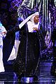 whoopi goldberg sister act west end 04