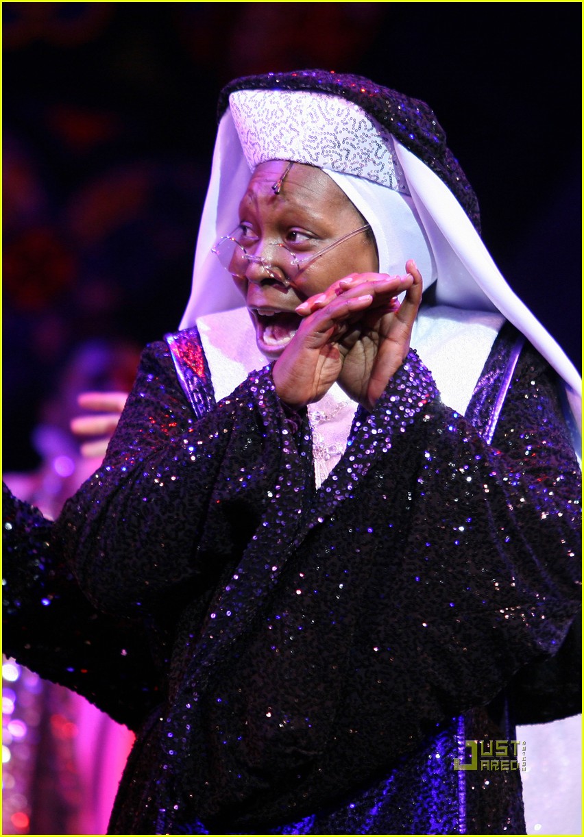 whoopi goldberg sister act west end 05