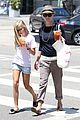 reese witherspoon ava phillippe iced tea time 01