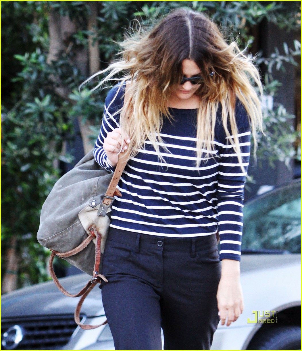 Drew Barrymore Whale of a Tale! Photo 2477533 Drew Barrymore Photos