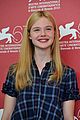elle fanning somewhere photocall venice 01