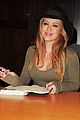 hilary duff book signing sweetie 07